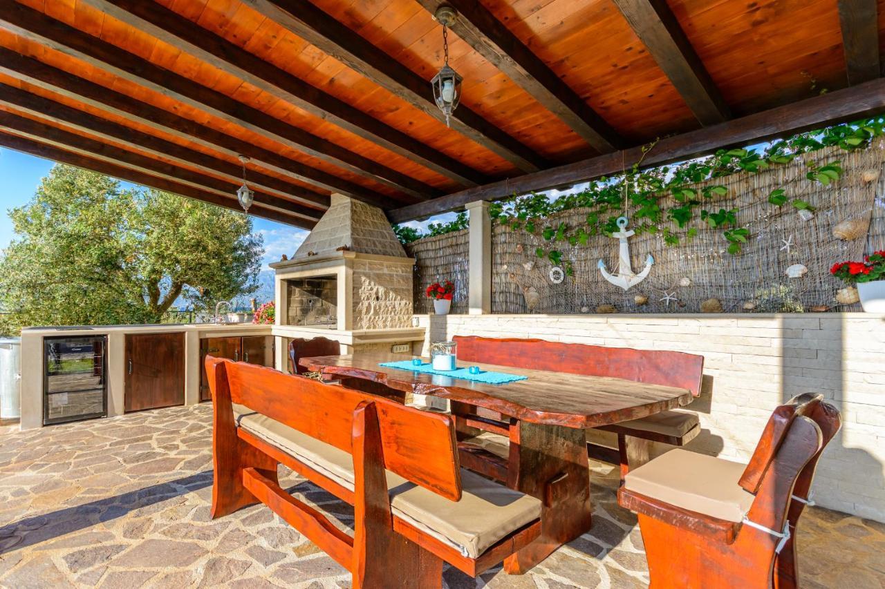 Villa Mis Supetar Exterior photo