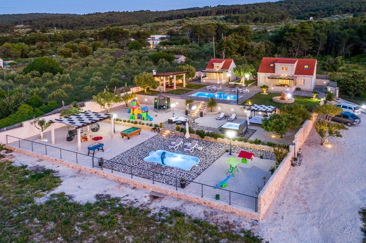 Villa Mis Supetar Exterior photo